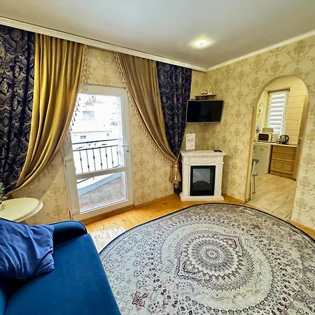 Little Paris Apartment Czernowitz Exterior foto